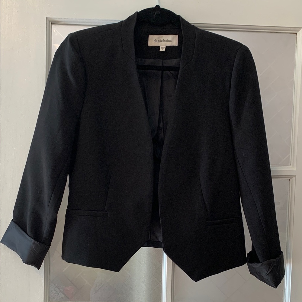 DanielRainn Classic Black Blazer